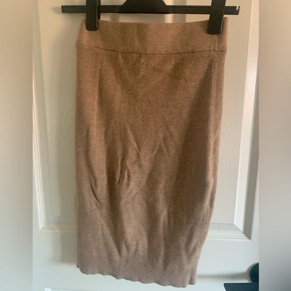 Jluxlabel pencil knit midi skirt - Picture 3 of 3